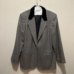 Vintage houndstooth coat